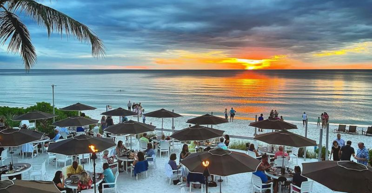 15 Beachfront Restaurants In Florida With Views As Stunning As The Food